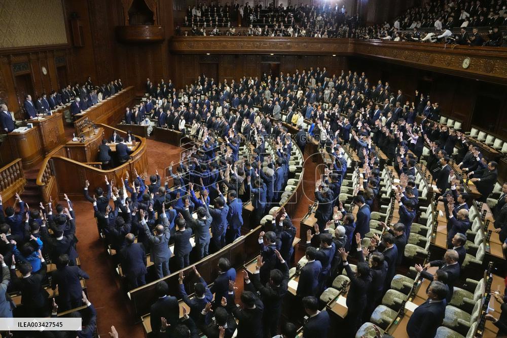 Japan PM Ishiba dissolves lower house