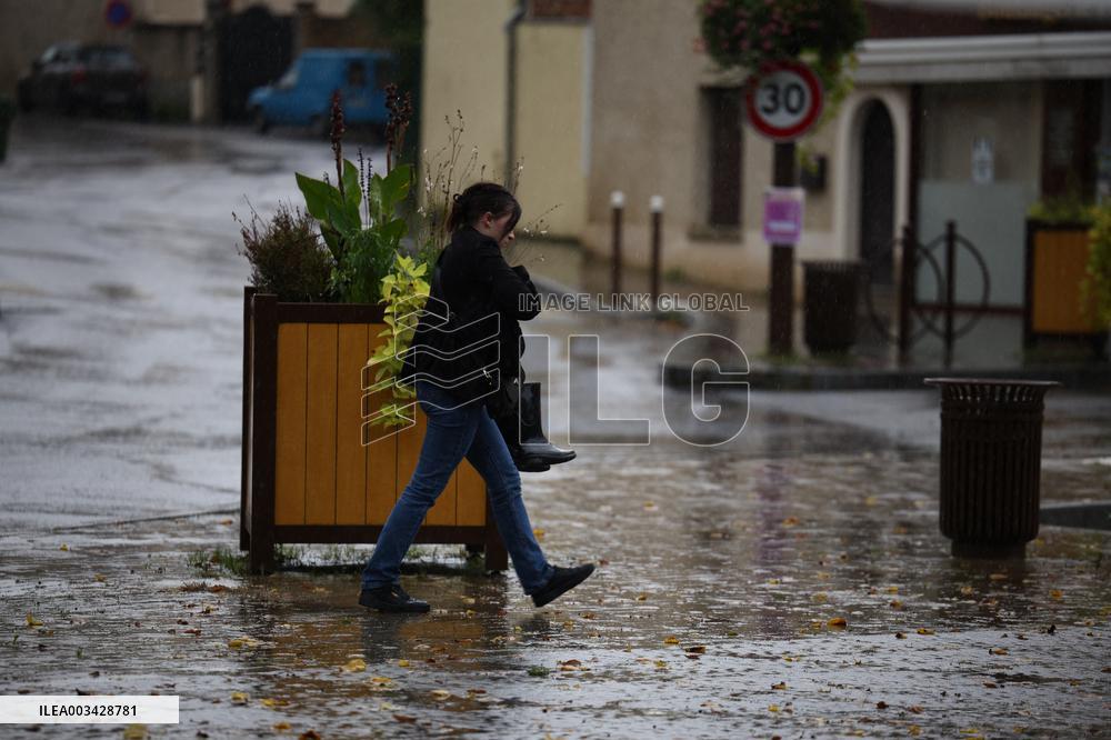 Grand Morin River during Kirk Storm - Pommeuse