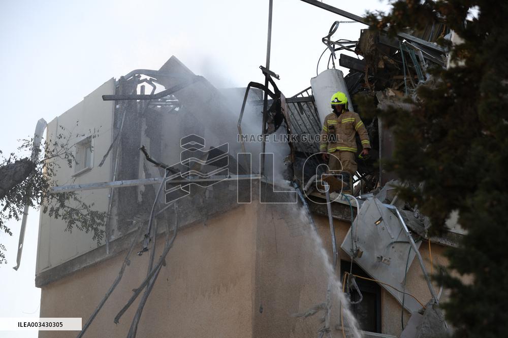 Militants In Lebanon Fired Around 40 Rockets - Israel