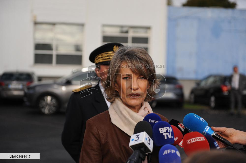 Minister Of Education Visits High School After Teacher Assault - Tourcoing