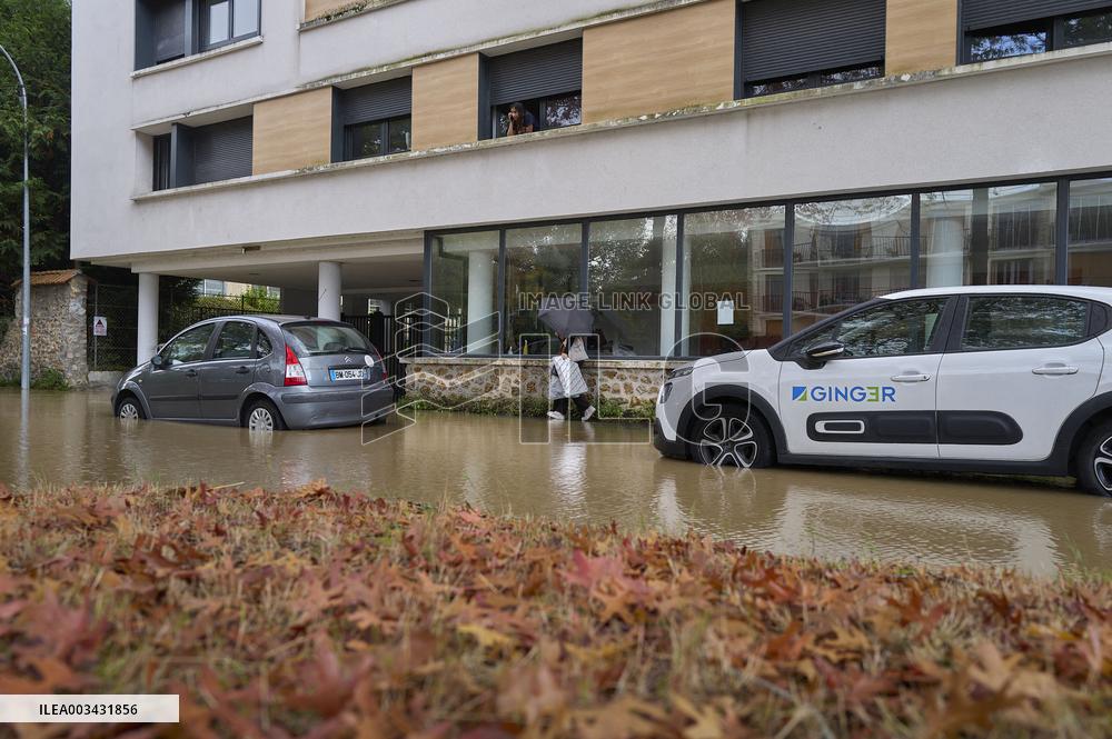 Heavy Flooding After Storm Kirk - Essonne