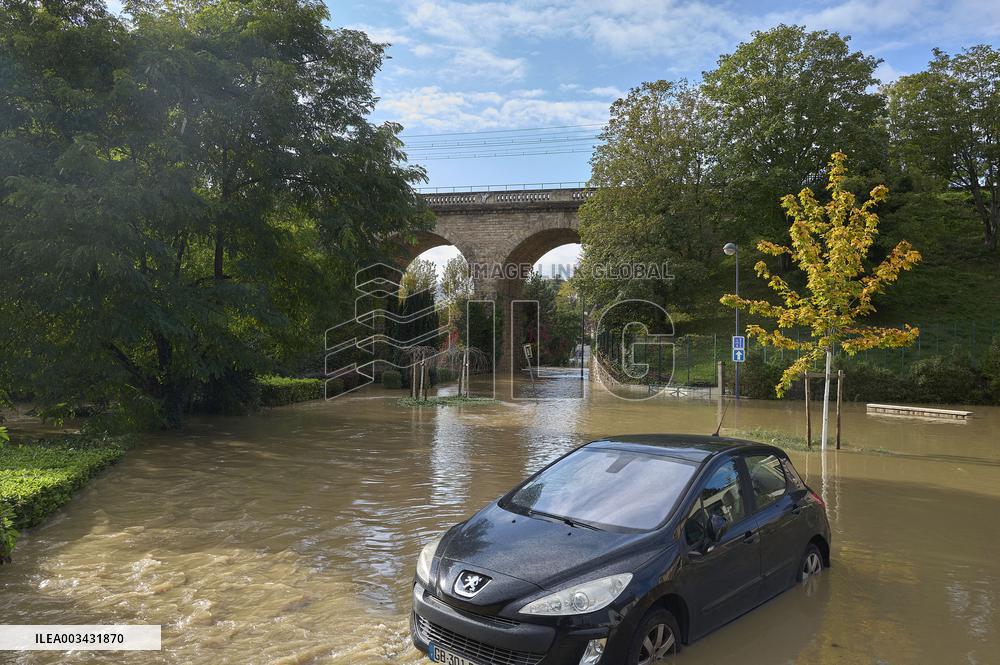 Heavy Flooding After Storm Kirk - Essonne