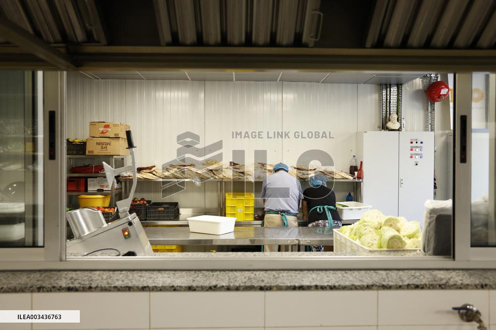 Cuisine de Mariam Prepares Meals For Immigrants - Beirut