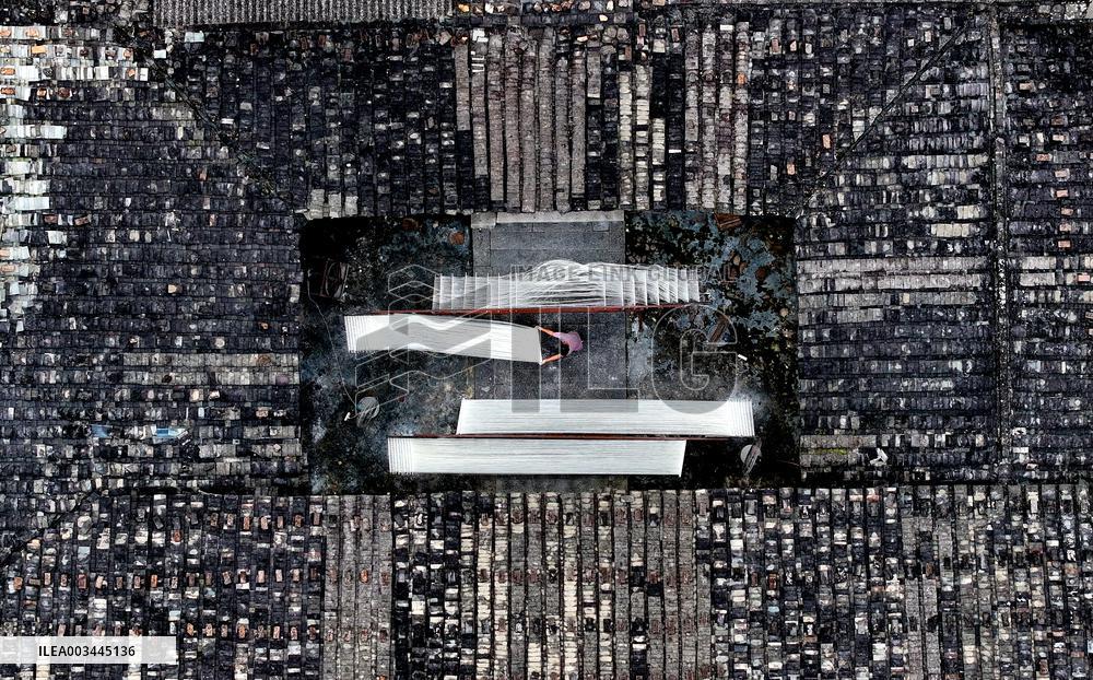 Villagers Dry Noodles at Farm Houses in Fuzhou