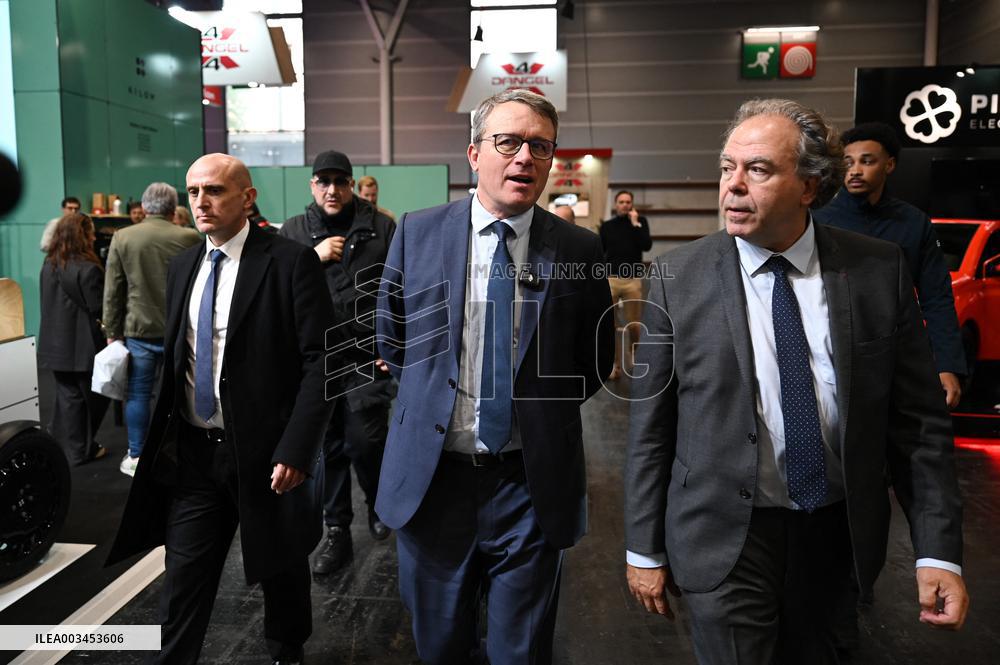 French Minister Of The Transports Visits Motor Show - Paris