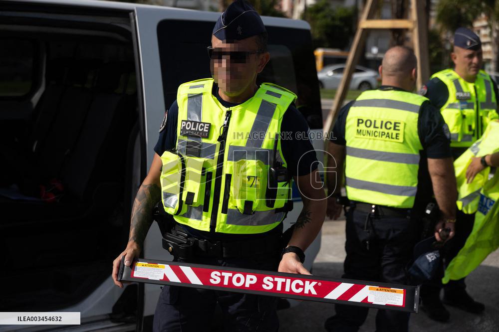Presentation Of The ‘Stop Stick’ Device By Municipal Police - Nice