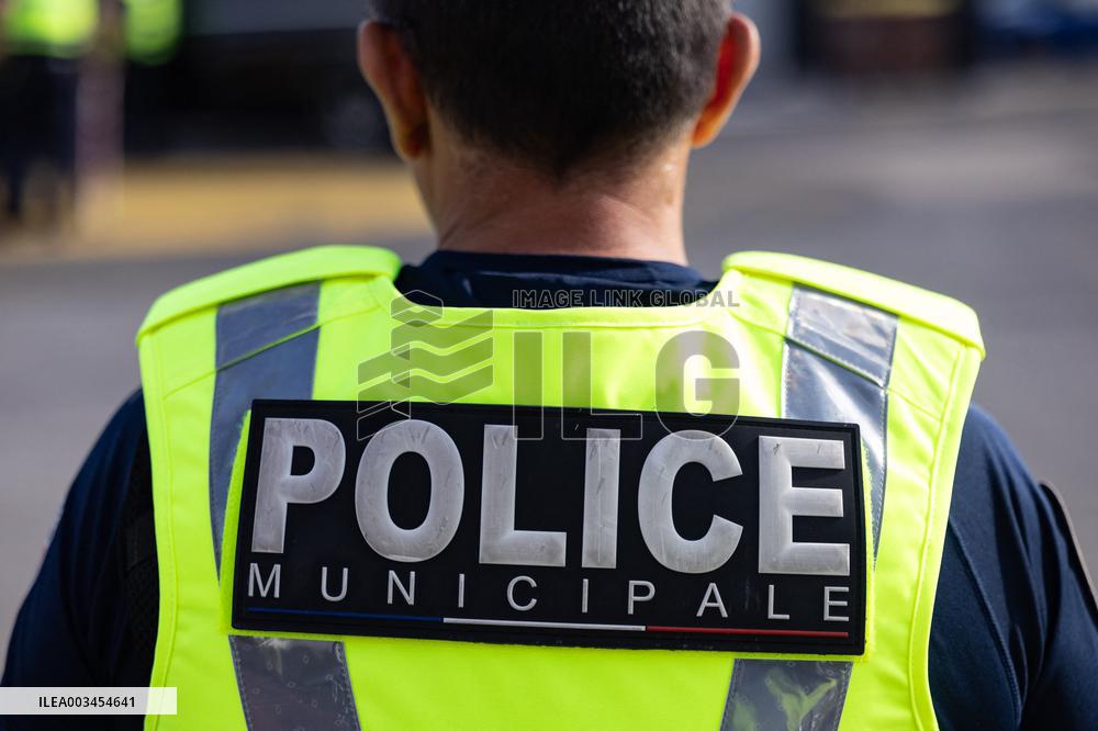 Presentation Of The ‘Stop Stick’ Device By Municipal Police - Nice