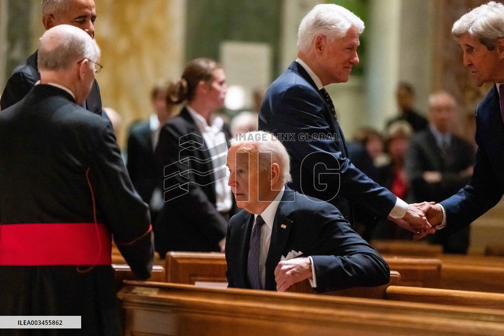President Biden delivers eulogy for Ethel Kennedy in DC