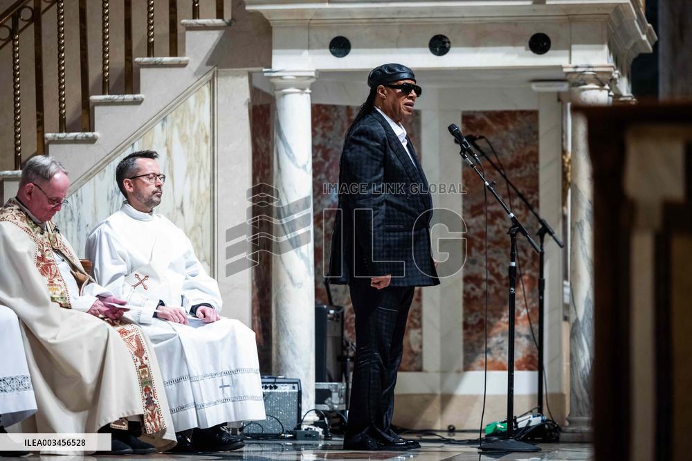 President Biden delivers eulogy for Ethel Kennedy in DC