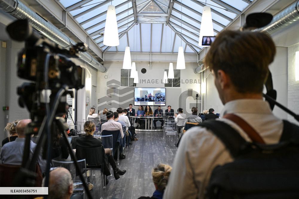 Press conference on detention of Paul Watson in Paris FA