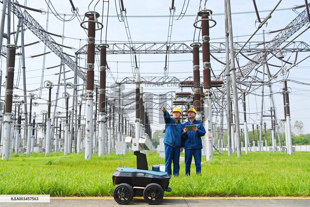 Robot Dog Inspection 500 kV Substation in Chuzhou