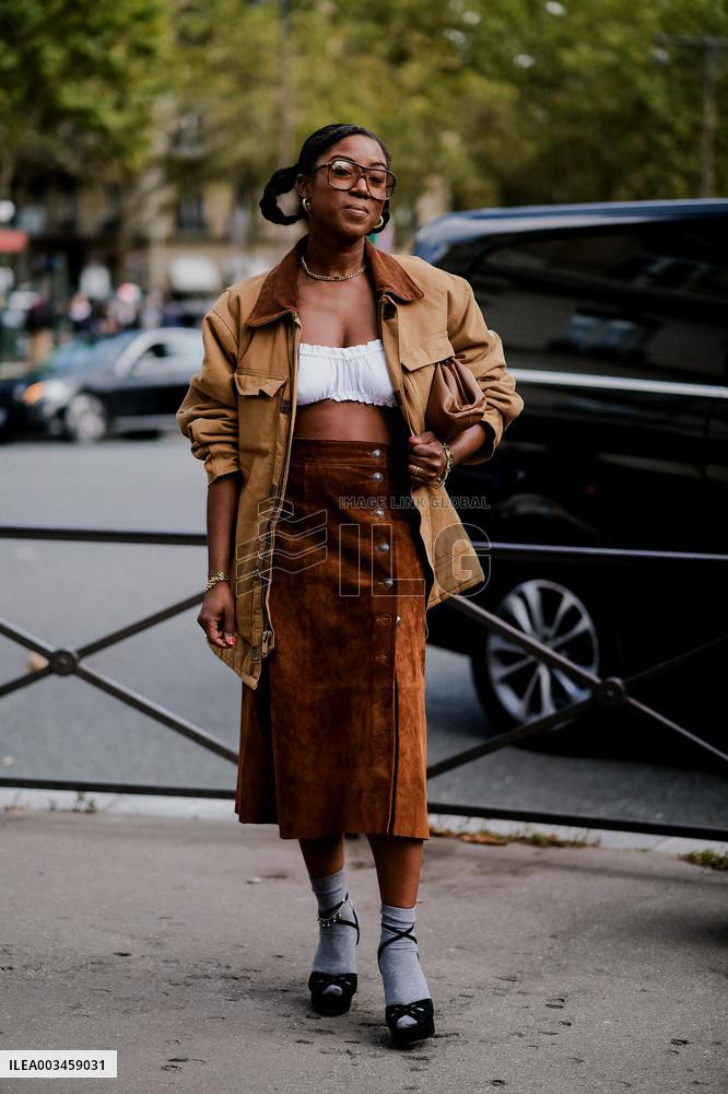 PFW - Miu Miu Arrivals