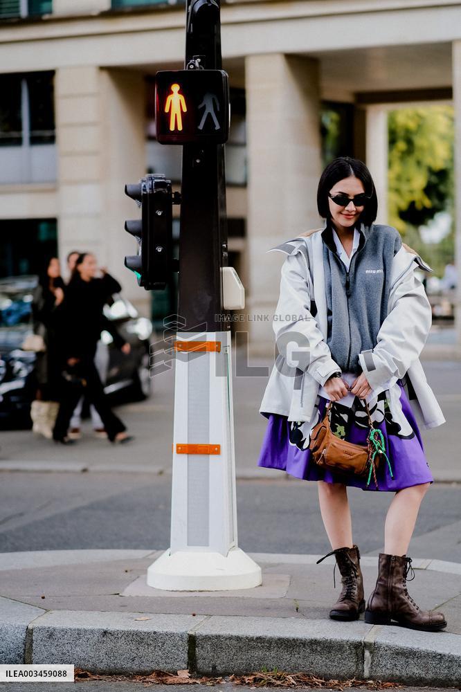 PFW - Miu Miu Arrivals