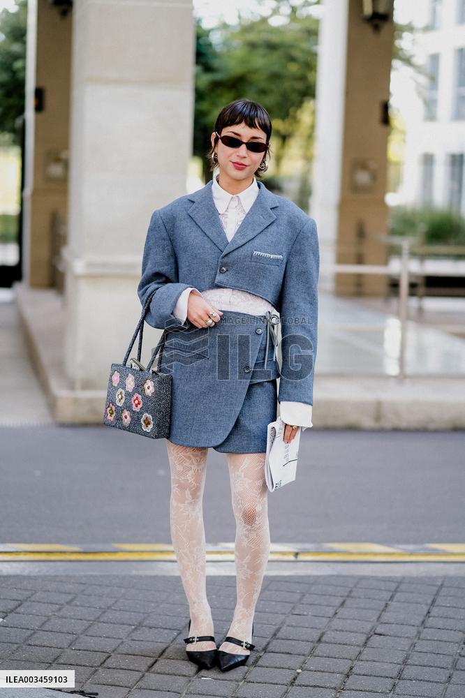 PFW - Miu Miu Arrivals