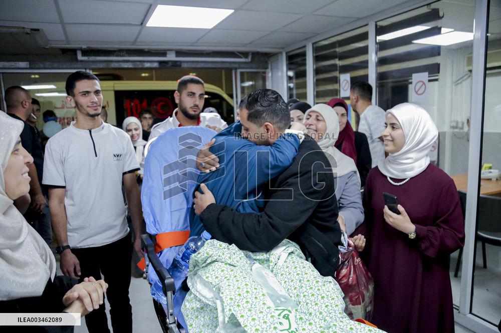 Palestinian Prisoner Released by Israeli Army - Hebron