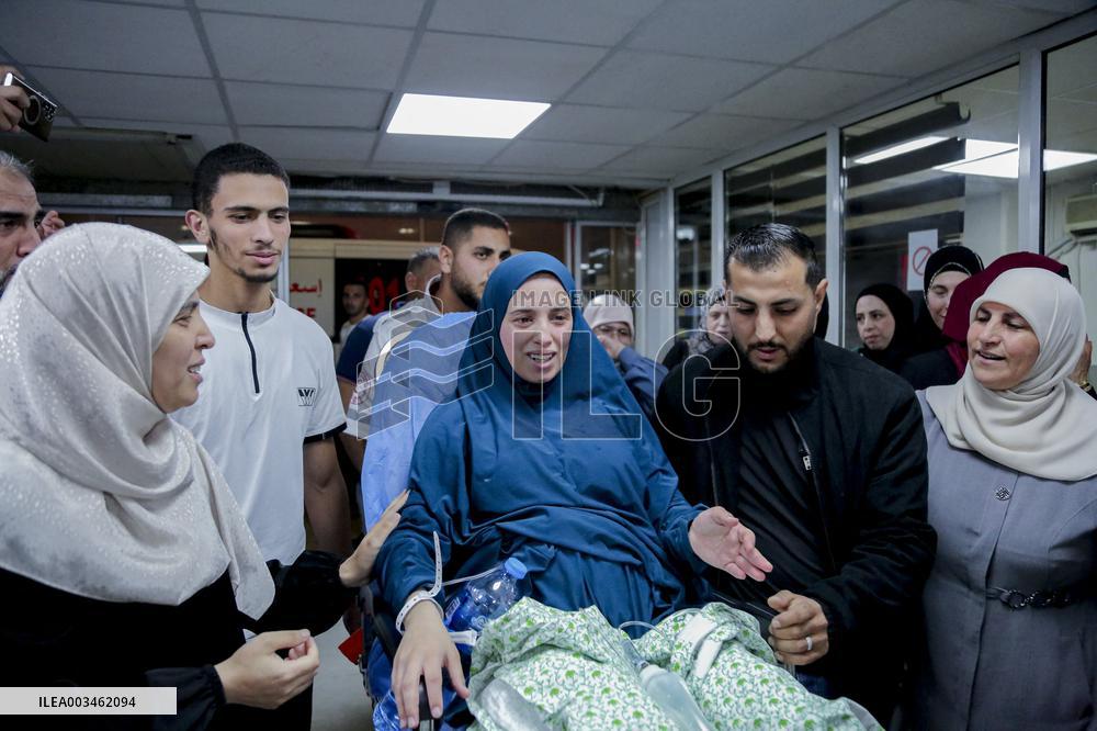 Palestinian Prisoner Released by Israeli Army - Hebron