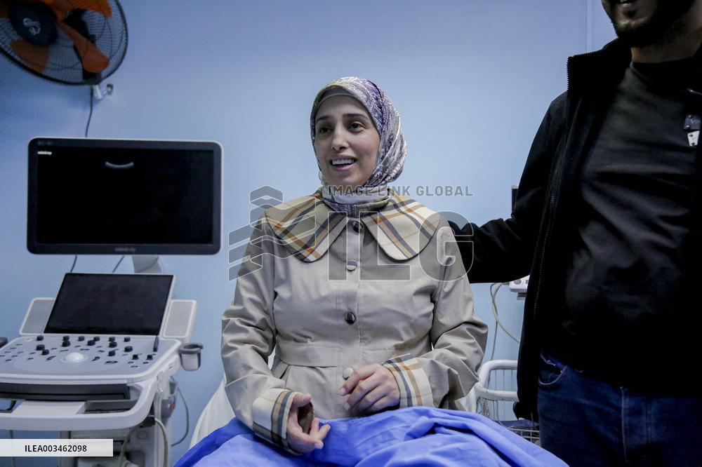 Palestinian Prisoner Released by Israeli Army - Hebron