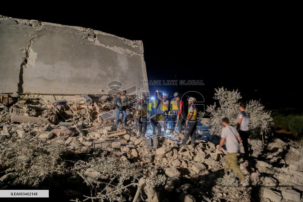 Russian Airstrikes Kill 10 in Northwestern Syria