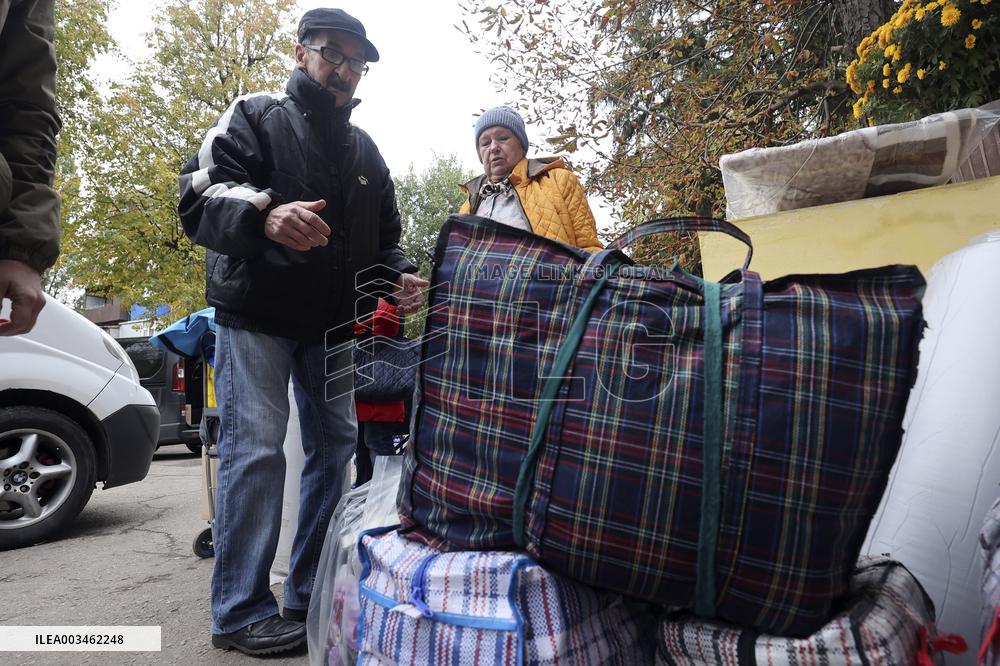Civilians evacuated from region arrive in Kharkiv