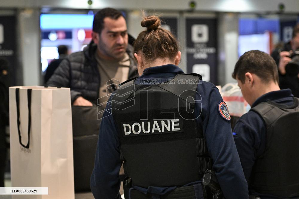 Visit to Charles de Gaulle airport near Paris FA