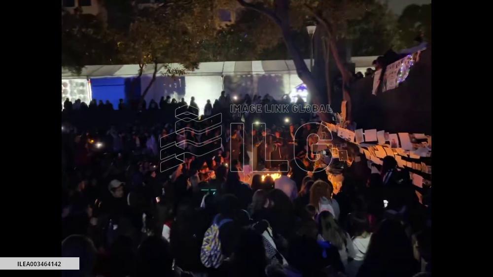 Mexico: Fans Hold Vigil To Pay Tribute To Liam Payne