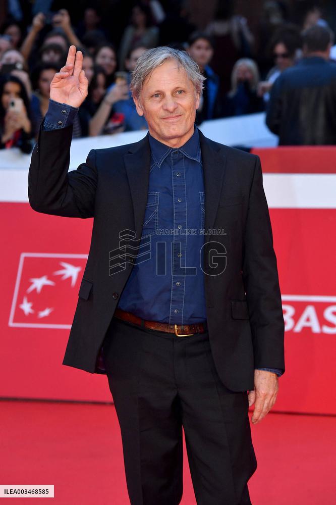 RFF - The dead don't Hurt Premiere