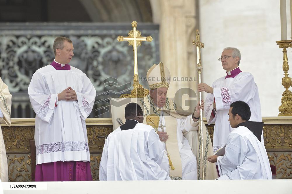 Pope canonizes seven Spanish Franciscans killed in 1860 in Damascus