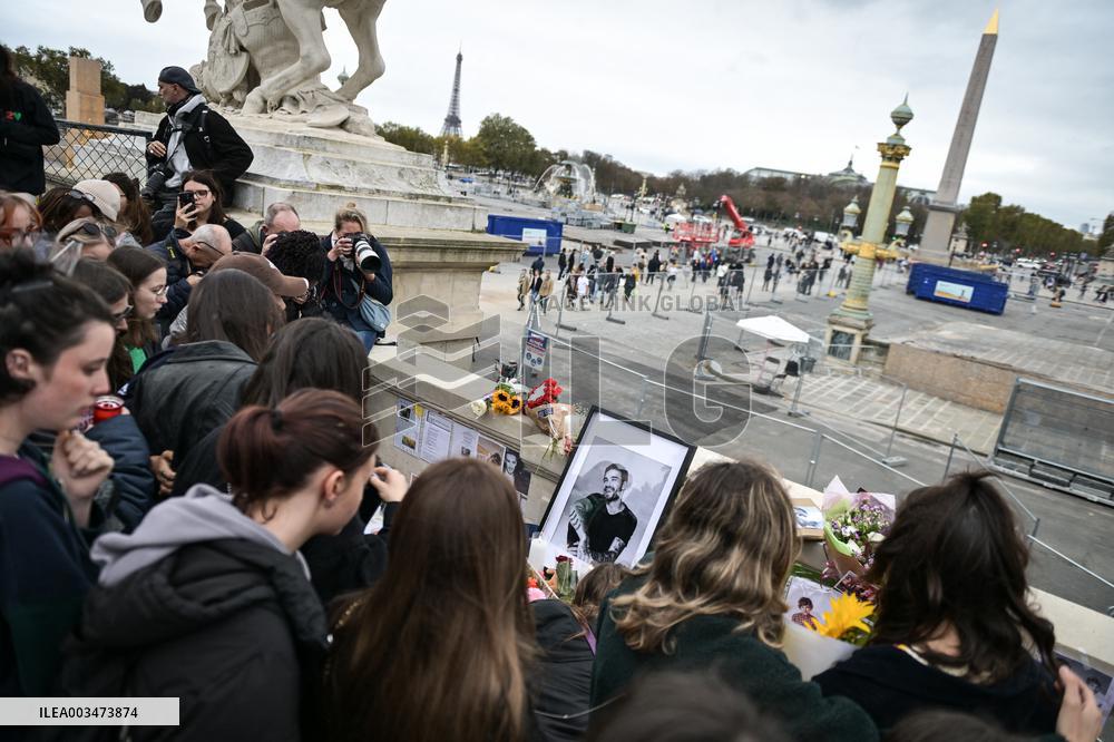 One Direction fans pay tribute to Liam Payne in Paris FA