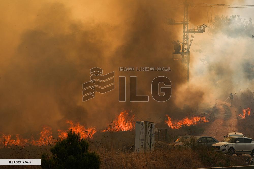 Hezbollah Targets Rosh Pina Settlement - Israel