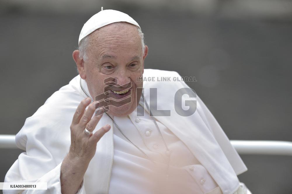 Pope Canonizes Seven Spanish Franciscans - Vatican