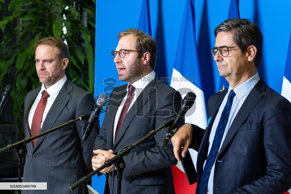 Transfer Of Opella's Capital To The CD&R Fund Press conference - Paris