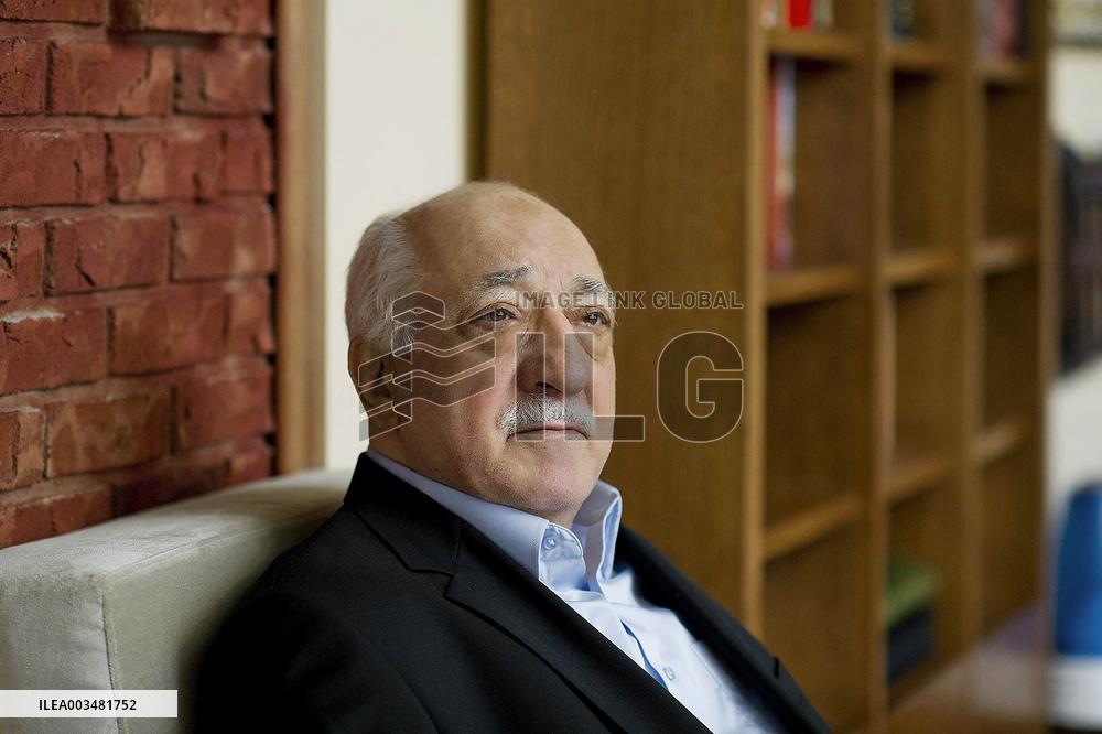 Erdogan's Arch-Enemy Gulen Dies at 83 - Pennsylvania