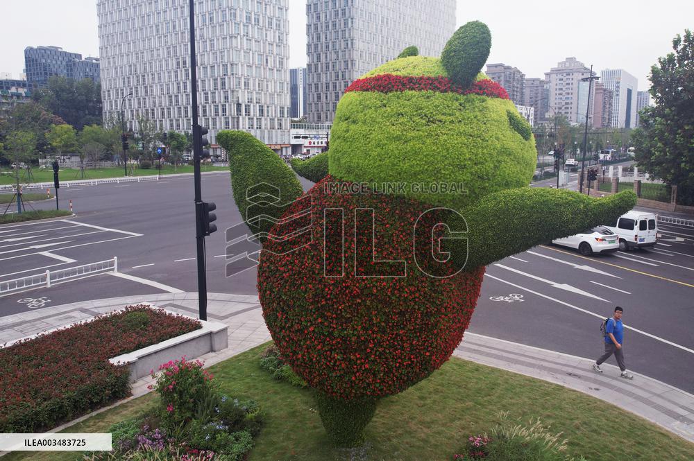 Giant Yoga Panda in Hangzhou