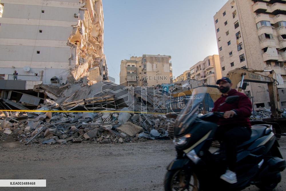 Israel Pounds Southern Suburb - Beirut