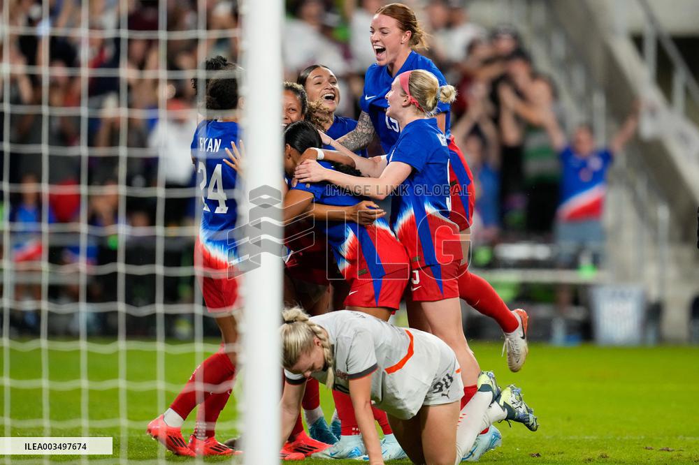 CALCIO - Amichevole - USA Women vs Iceland Women