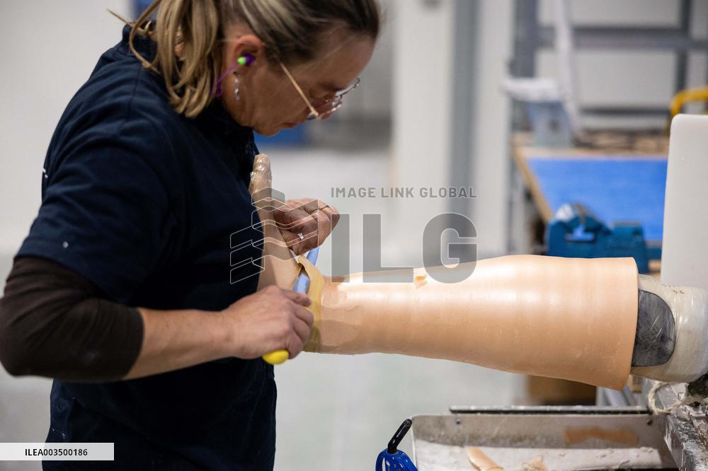 Marc Ferracci Visits Proteor's Site - Seurre en Bourgogne