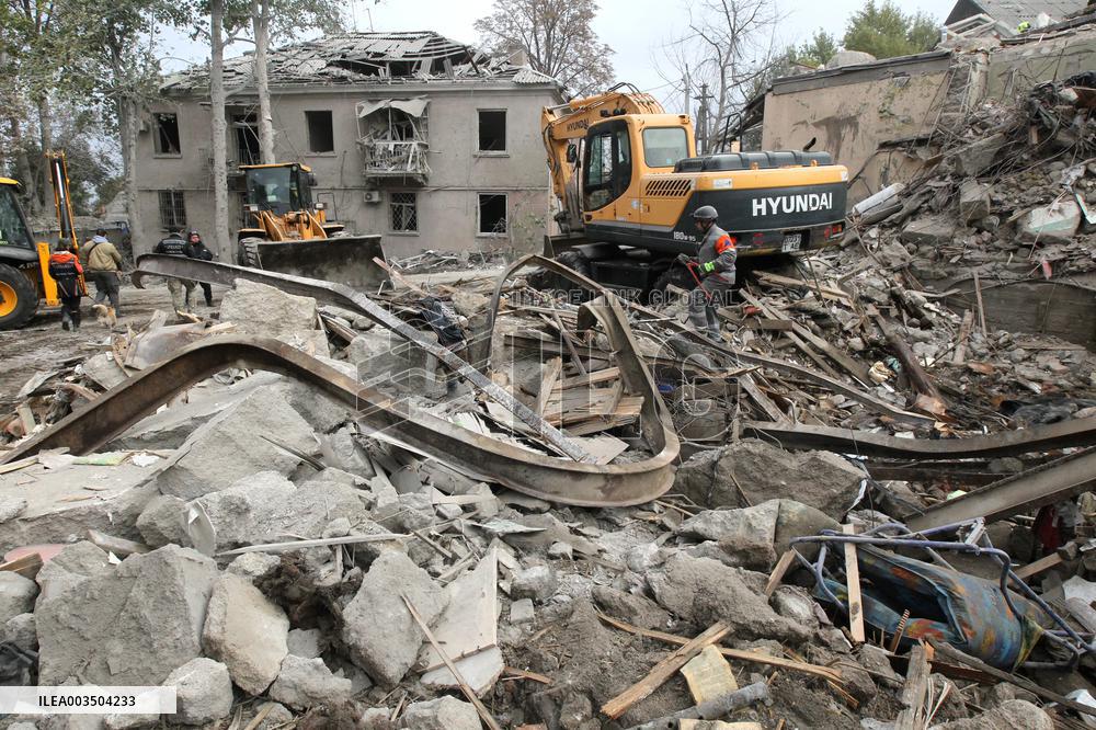 Aftermath of Russian shelling of Dnipros Novokadatskyi district