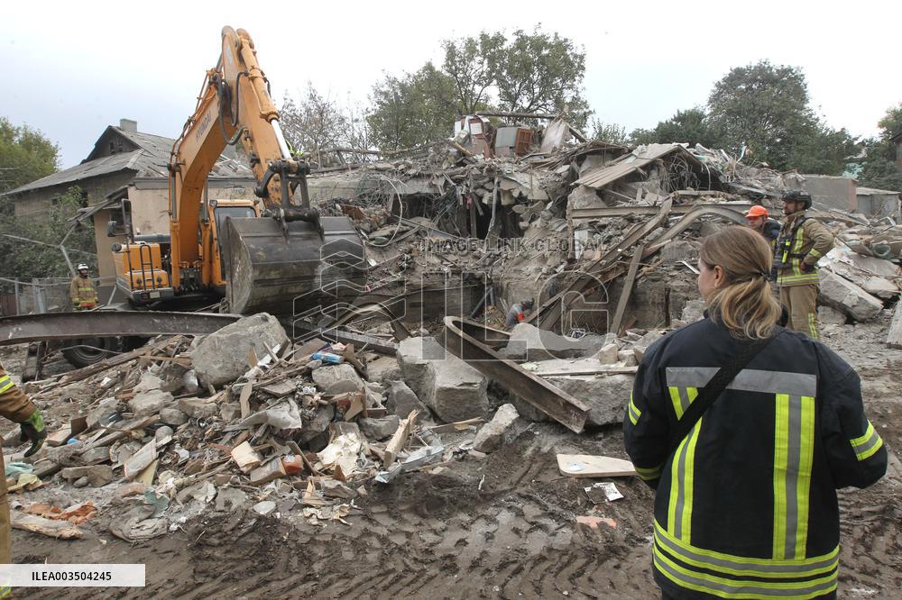 Aftermath of Russian shelling of Dnipros Novokadatskyi district