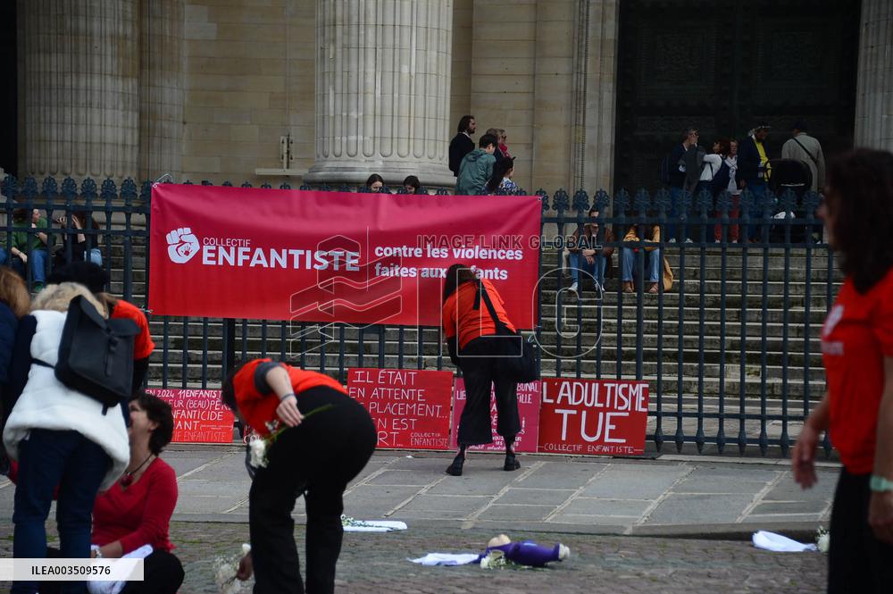 Protest against violence against children and teenagers - Paris