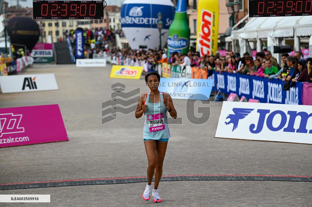 ATLETICA - Maratona - 38^ Wizz Air Venicemarathon