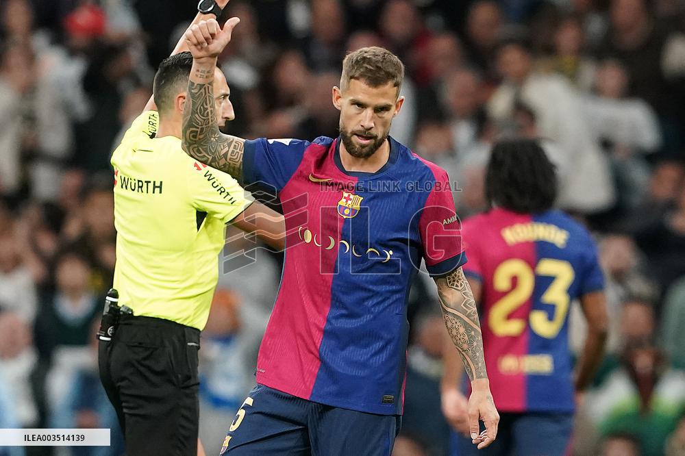 La Liga - Real Madrid v Barcelona
