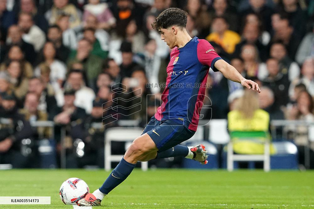 La Liga - Real Madrid v Barcelona