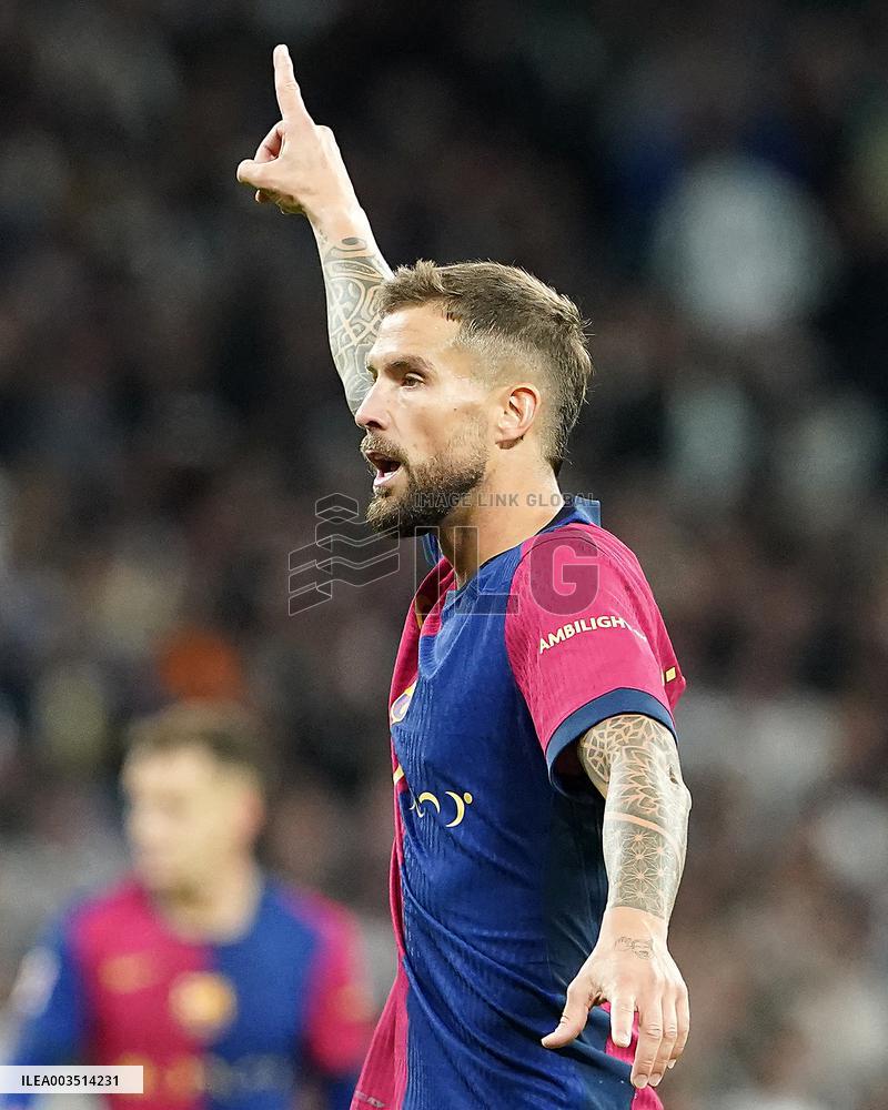 La Liga - Real Madrid v Barcelona