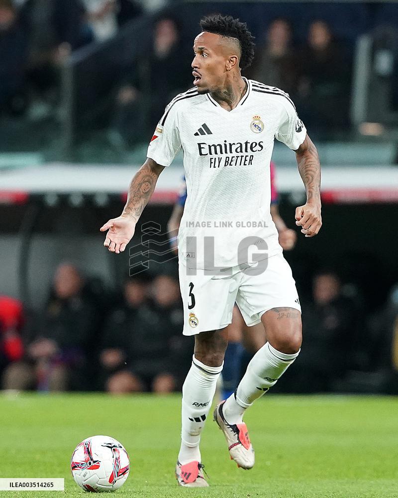 La Liga - Real Madrid v Barcelona