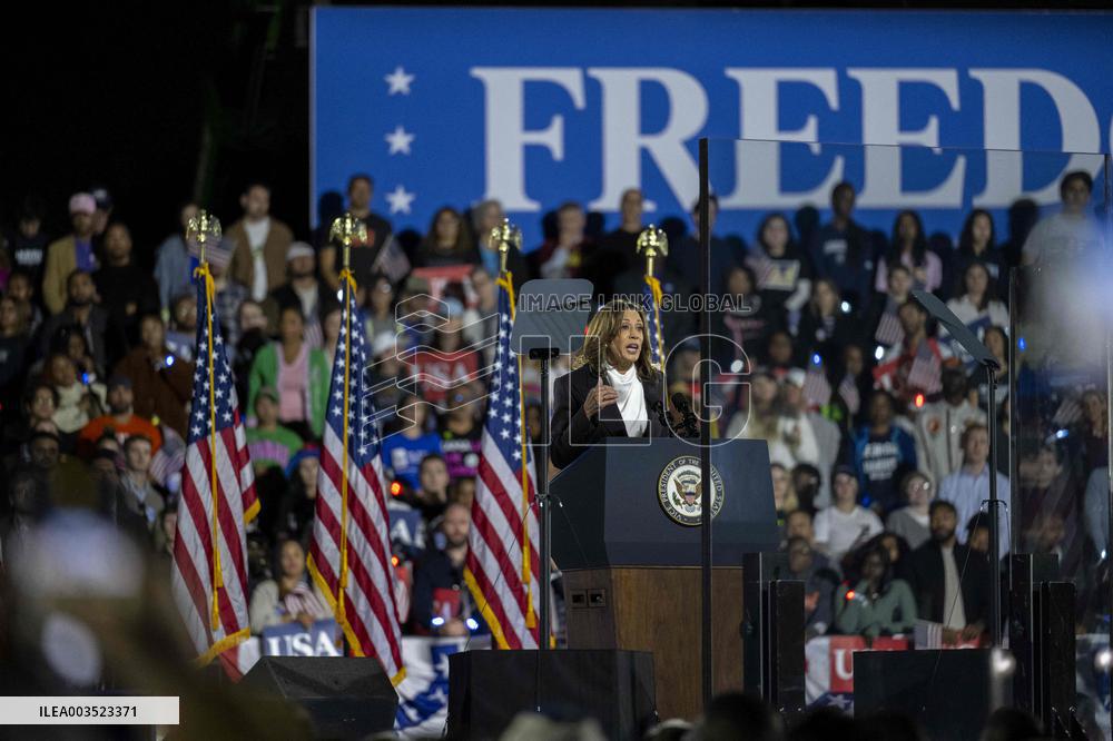 Harris Pledges 'Different Path’ At Site Of Trump 6 January Rally - Washington