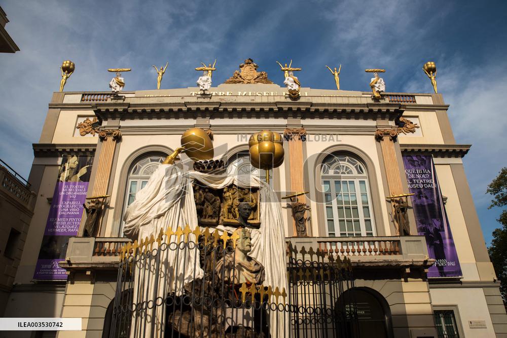 Illustration Dali Museum - Figueres