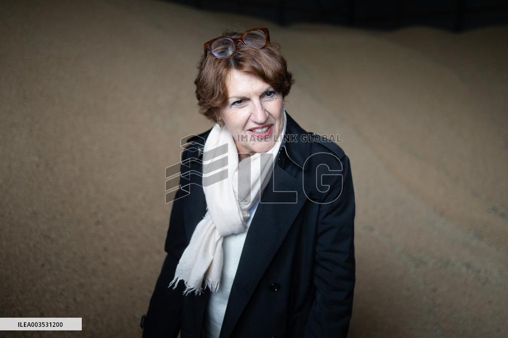 Annie Genevard visits a farm - Morigny-Champigny