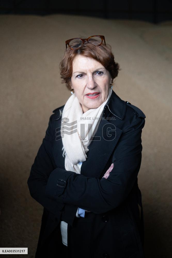 Annie Genevard visits a farm - Morigny-Champigny