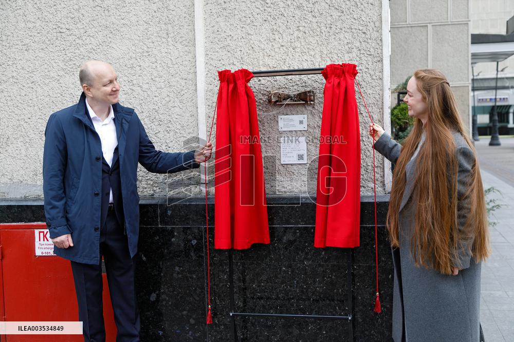 New mini sculpture of Shukai! Project unveiled at Kyiv Central Railway Station