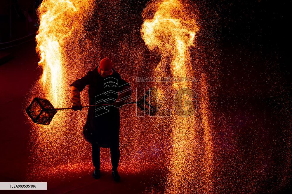 Artist Performance in Chongqing